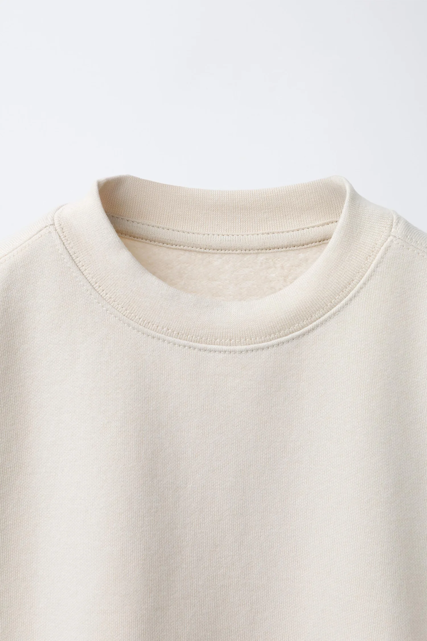 Простая толстовка с надписью и этикеткой Zara, экрю — фото 3