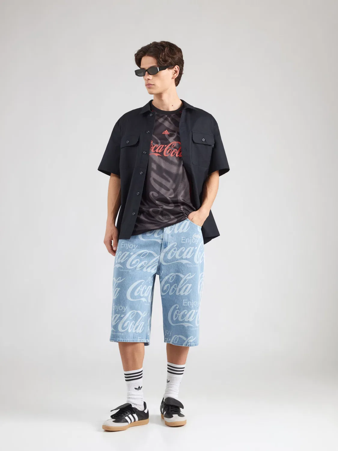 Черная рубашка Adidas Originals Coca Cola Teamgeist 26 — фото 3