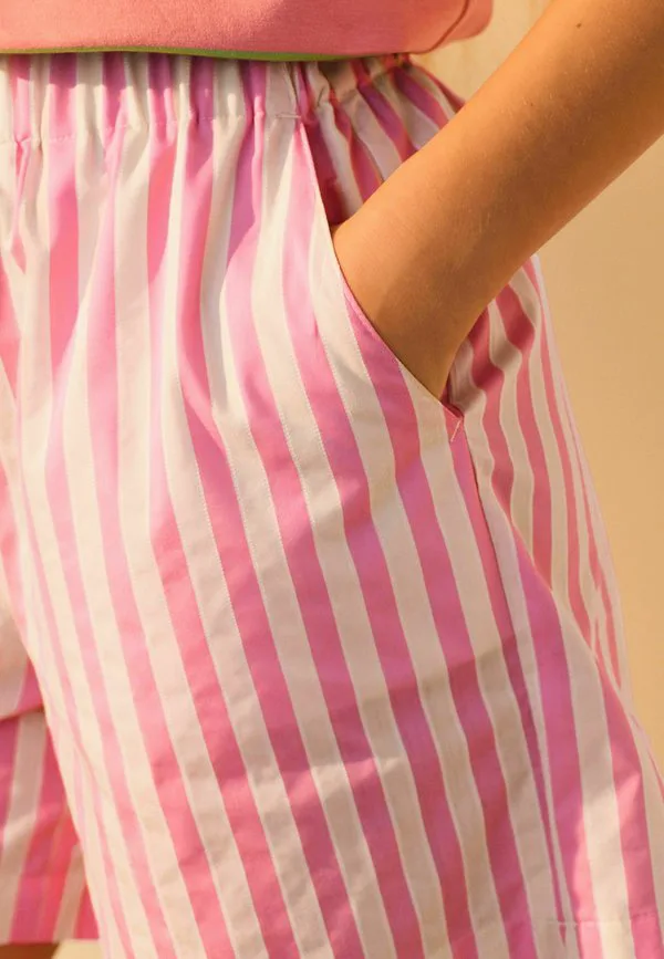 Шорты прямого кроя, удобные и свободные. Next, Pink White Stripe — фото 2