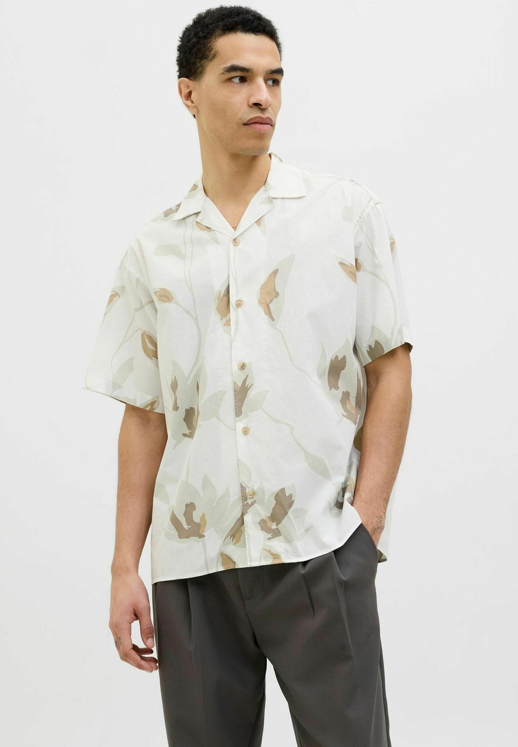 

Рубашка RBLAPALERMO RESORT Jack & Jones PREMIUM, кремовый