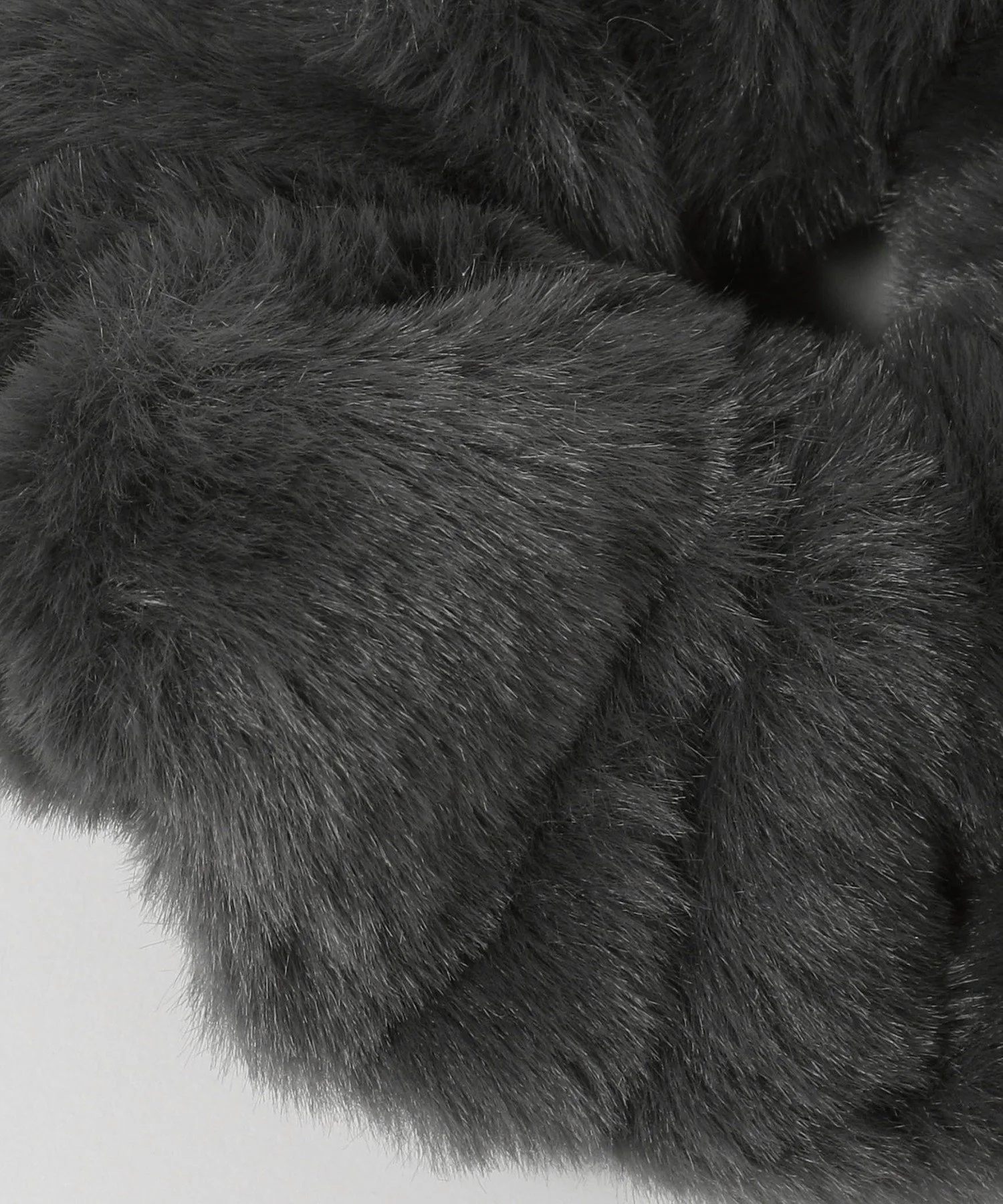 Резинка для волос из искусственного меха Beauty&Youth United Arrows, DK.GRAY — фото 3