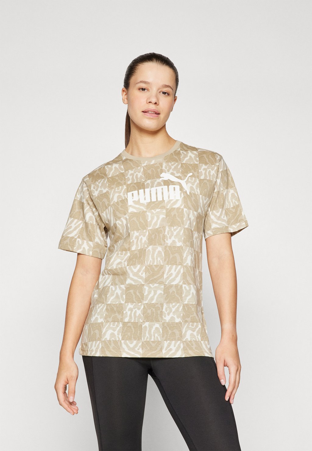 

Футболка с принтом GRAPHIC RELAXED Puma, бежевый