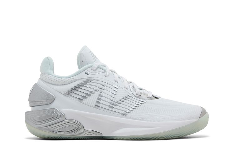 

Кроссовки Two WXY V5 'White Silver Metallic', белый