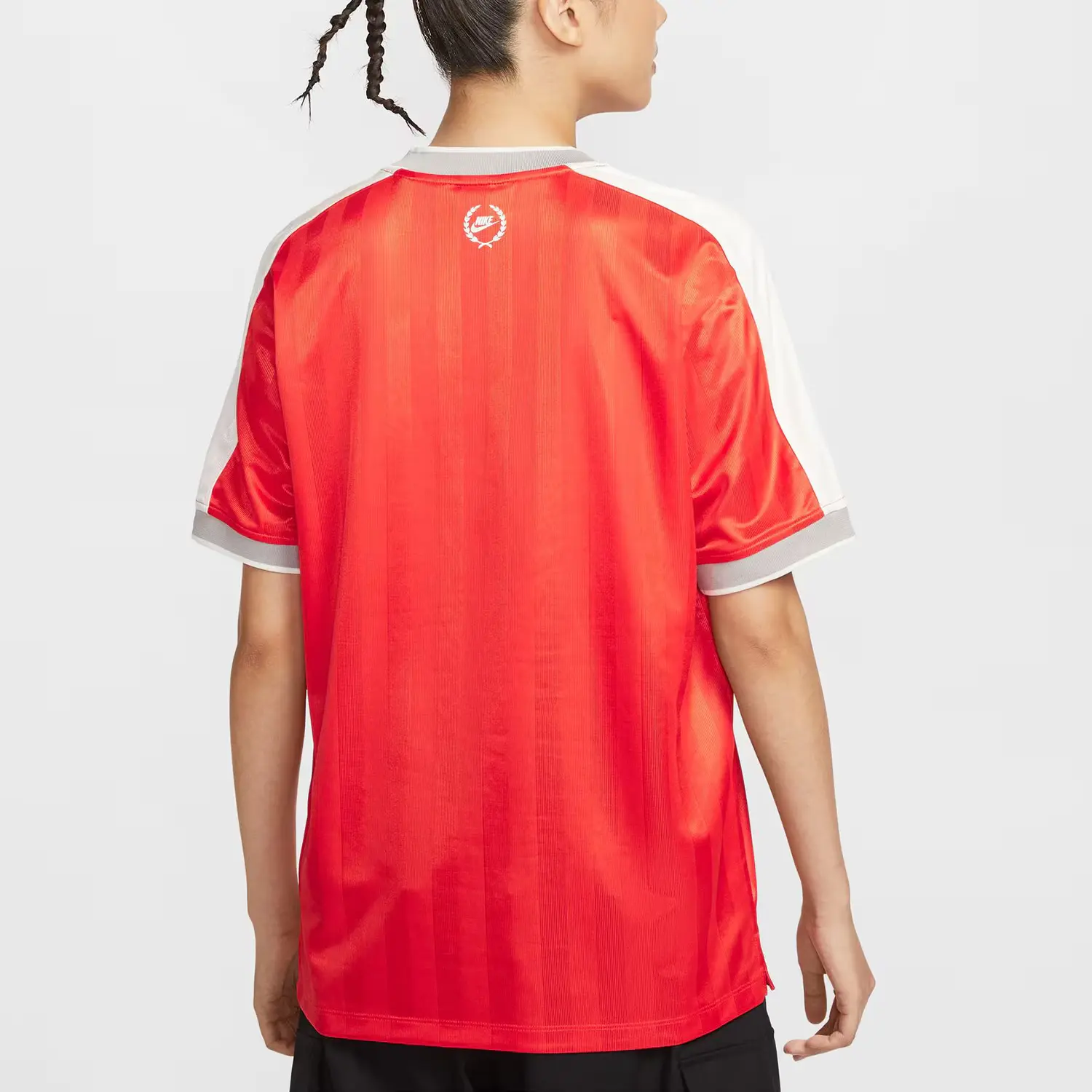 Женская футболка V-образным вырезом Nike, красный/синий — фото 4