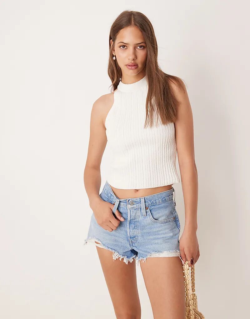 

Топ-майка ASOS DESIGN из букле с перекрученными бретелями кремового цвета