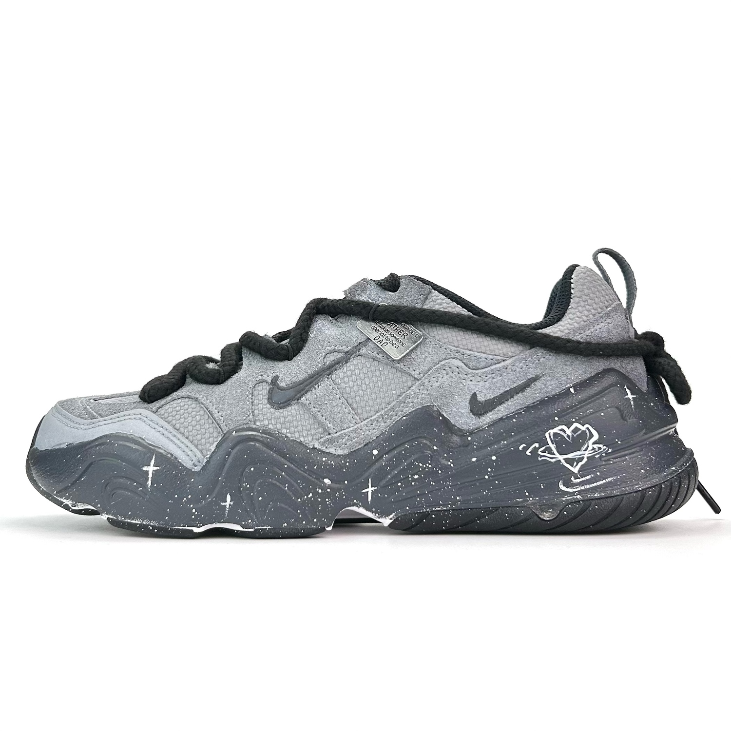 

Nike Tech Hera Увлажняющие низкие повседневные кроссовки из натуральной кожи с амортизацией, серый и черный