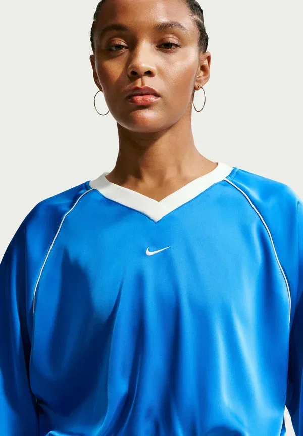 Блуза Nike Sportswear, светло-голубой/парусный — фото 4