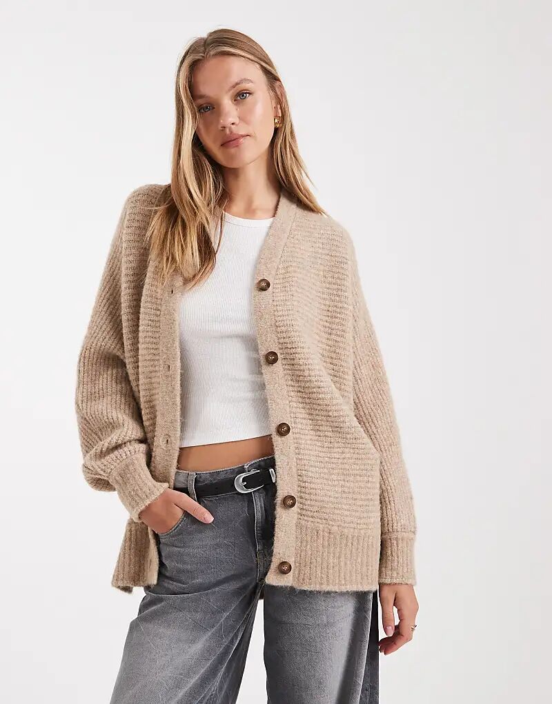 

Уютный удлиненный кардиган бежевого цвета от ASOS DESIGN