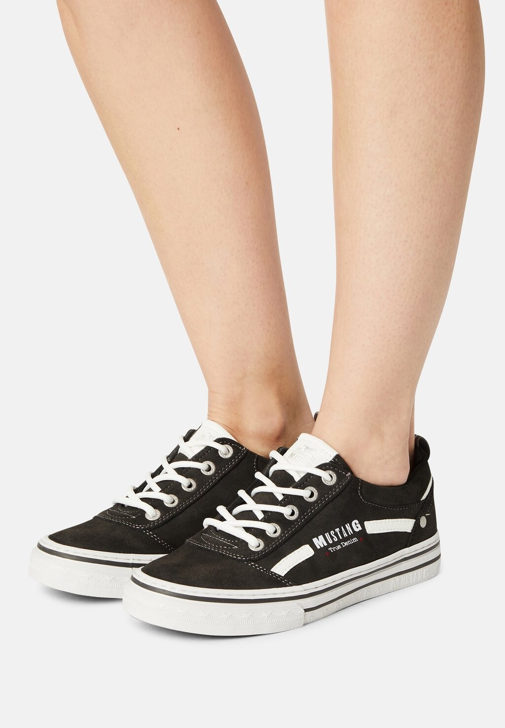 

Кроссовки низкие Mustang, цвет dunkelgrau