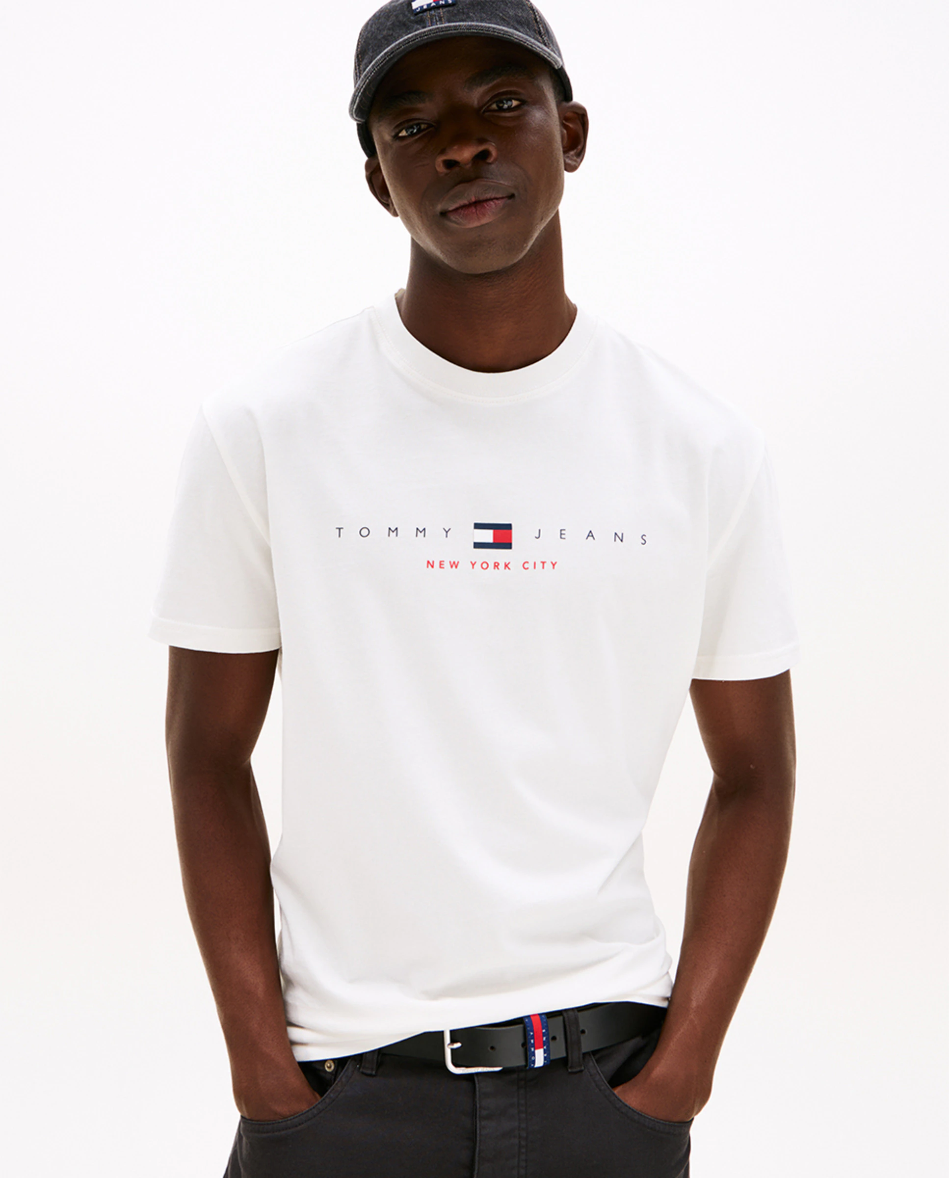 

Футболка мужская классического кроя с коротким рукавом Tommy Jeans, белый