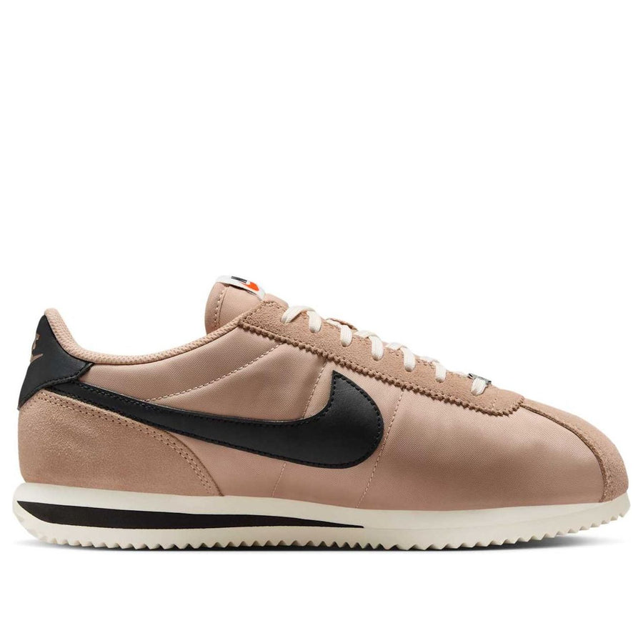 Кроссовки (WMNS) Nike Cortez 'Desert Black Sail', желто-коричневый — фото 2