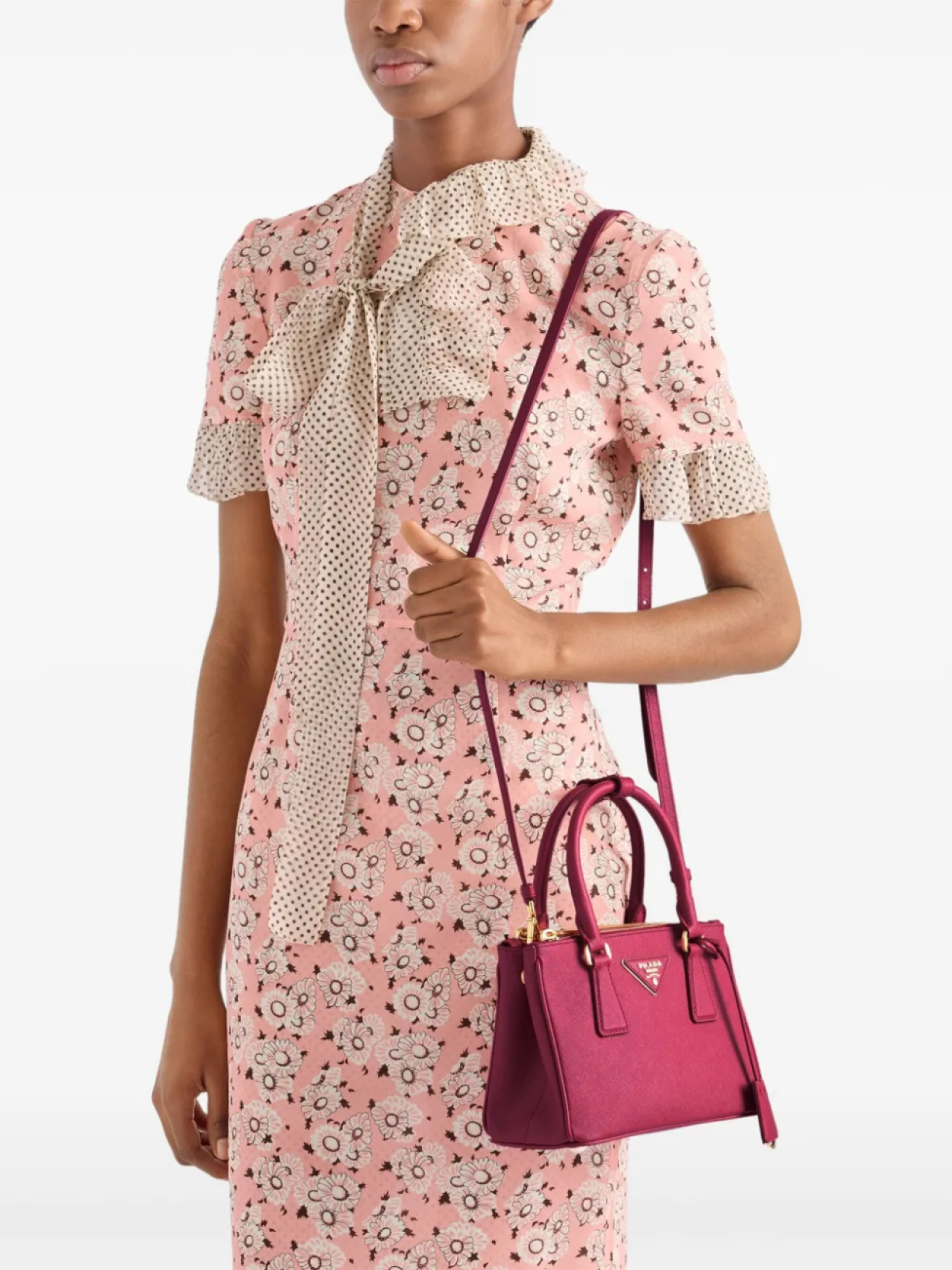 Prada мини-сумка Galleria из сафьяновой кожи, розовый — фото 3