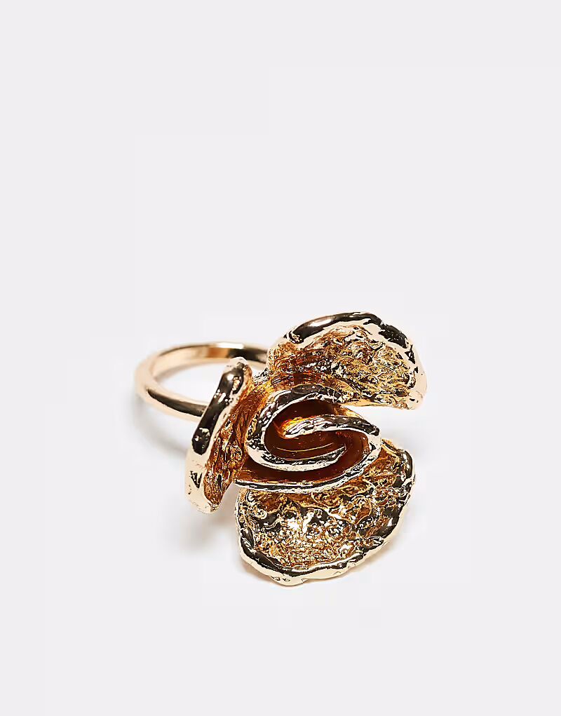 

Кольцо Curve с фактурным цветочным узором в золотистом оттенке Asos Curve