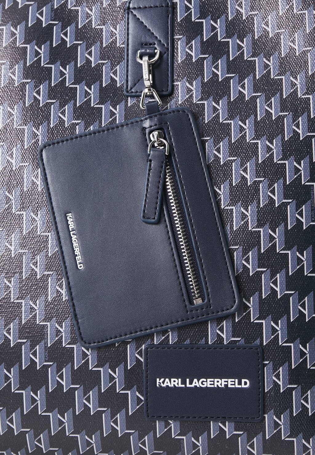 

Сумка-тоут VOYAGE TOTE KARL LAGERFELD, синий