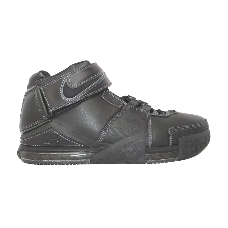 

Кроссовки Nike Zoom Lebron 2 'Birthday', черный