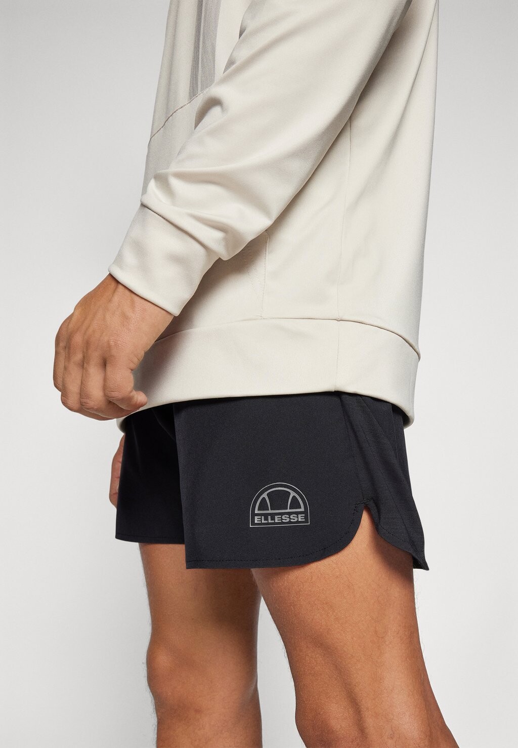 

Спортивные шорты SORTIVA SHORT Ellesse, черный
