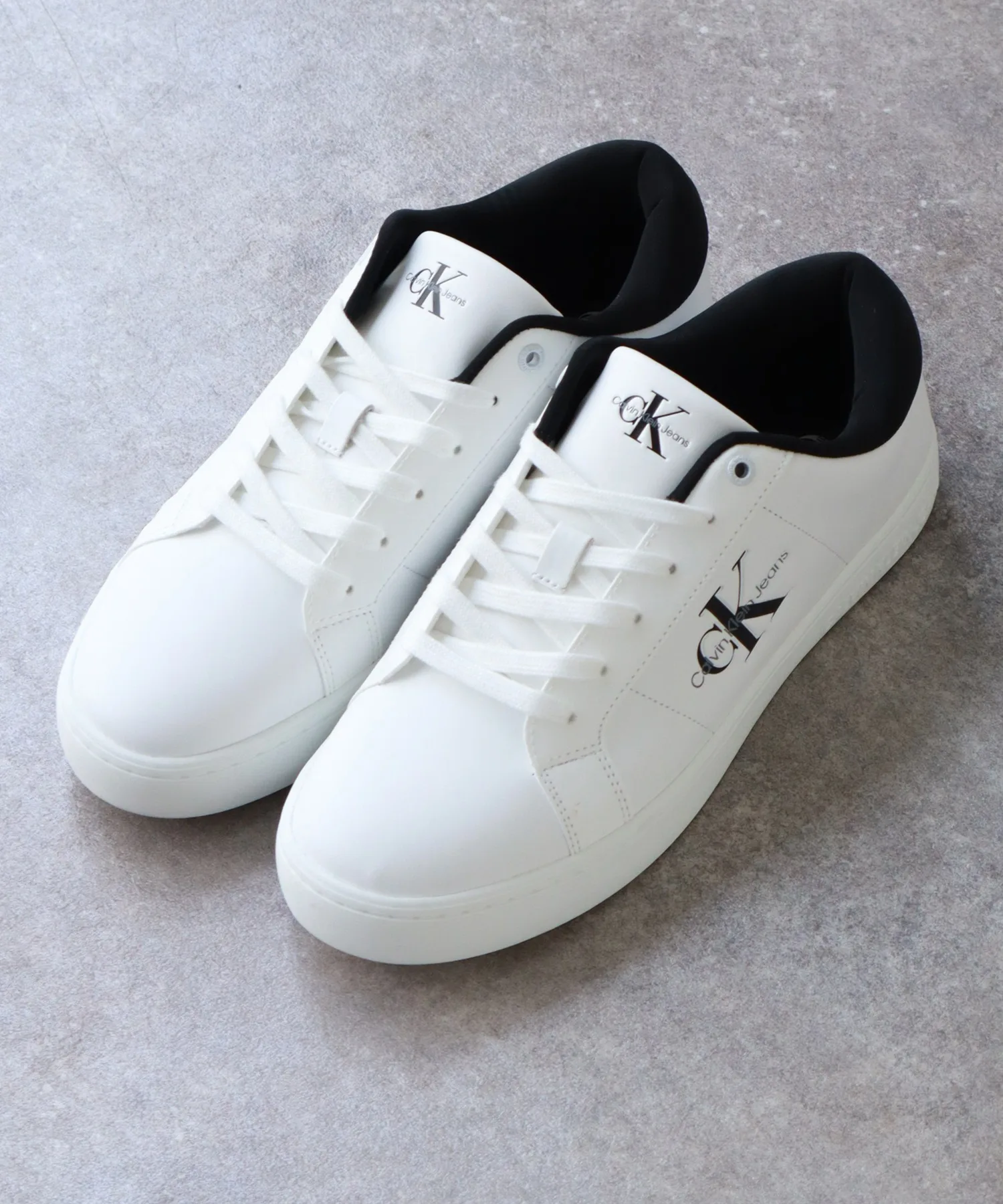 Мужские кроссовки из натуральной кожи Classic Cupsole Loe Lace Up Sneaker Calvin Klein Jeans белые — фото 2
