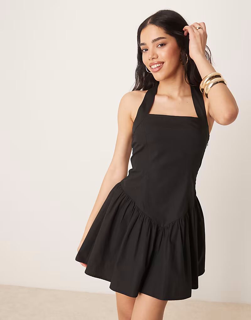 

Мини-платье ASOS DESIGN с бретелью через шею и оборкой по низу черного цвета