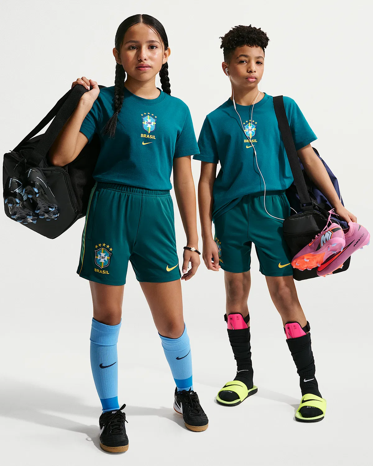 Детские Nike Dri-FIT футбольные шорты Brazil Academy Pro, Geode Teal/Light Menta/Midwest Gold
