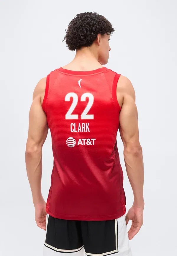 Футболка Indiana Fever 26 Caitlin Clark Club Wear Nike Performance, университетский красный — фото 2