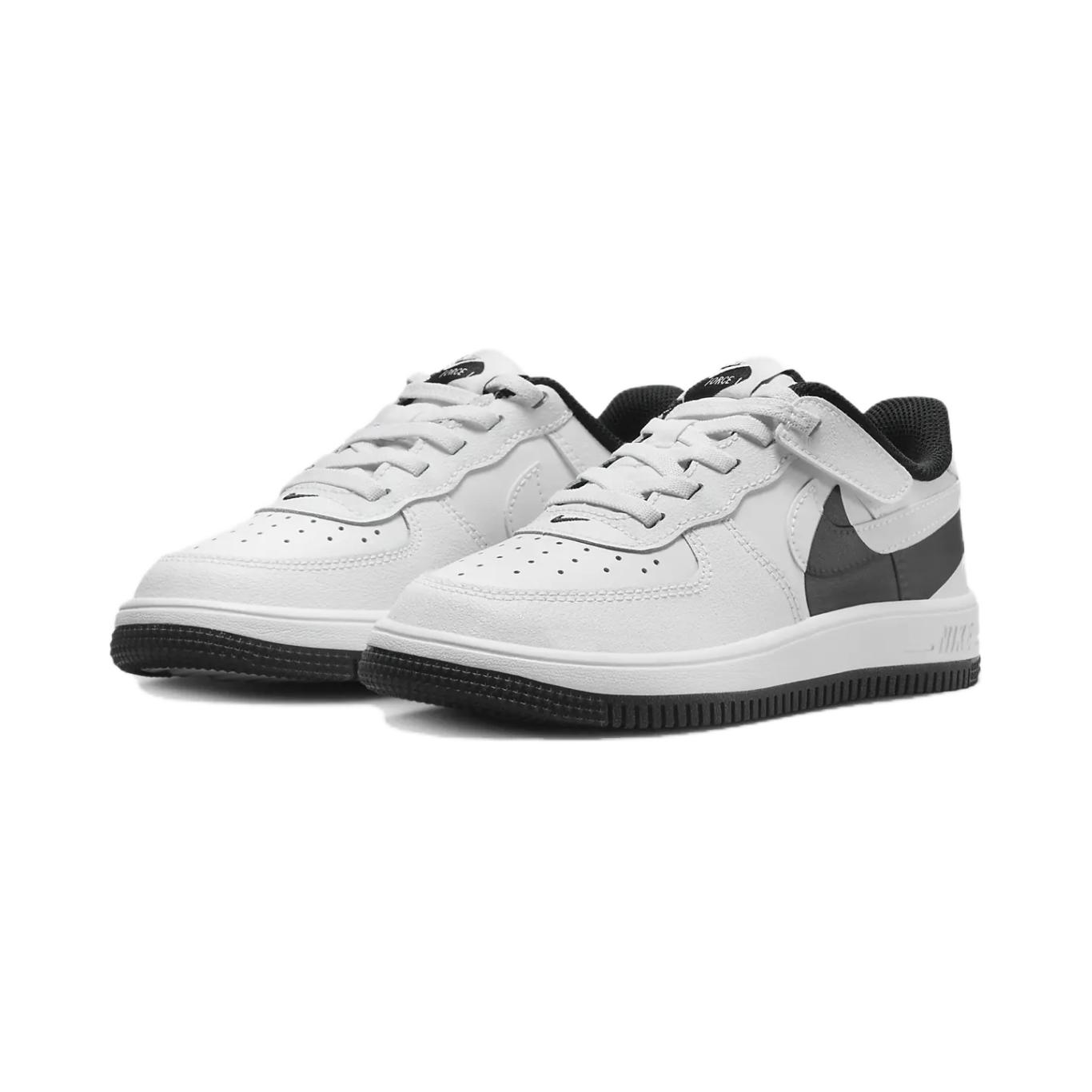 Force 1 Low LV8 EasyOn Детские скейтбординговые кроссовки для дошкольников Nike, черно-белые — фото 3