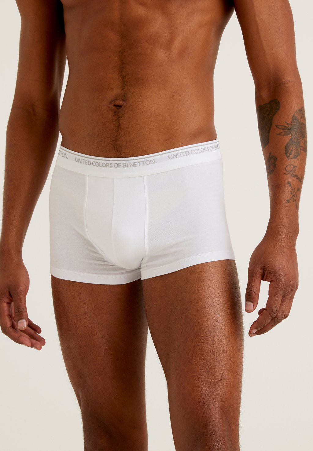 

Боксеры WITH ELASTIC PERSONALIZED JACQUA United Colors of Benetton, белый