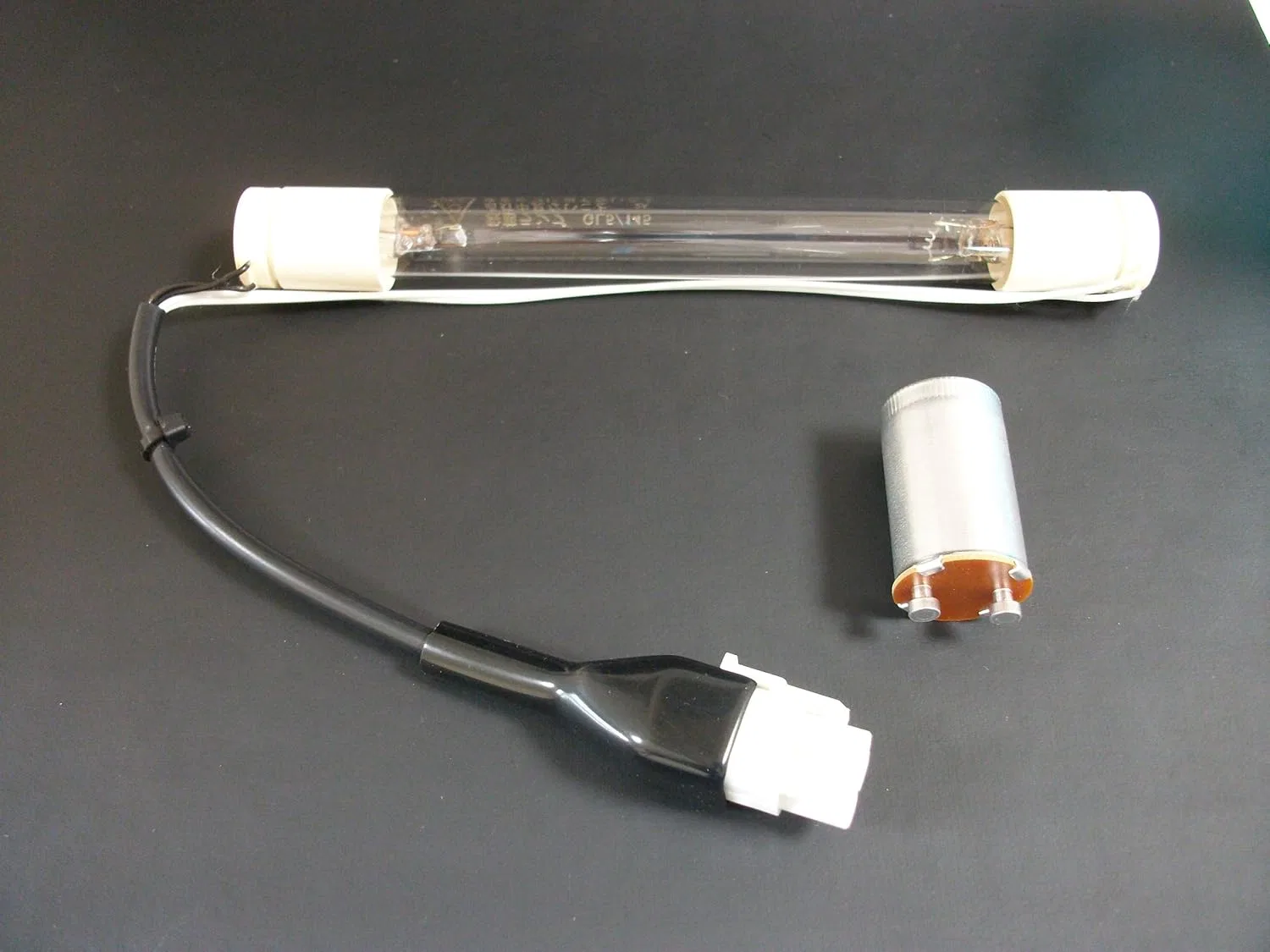 Солнцезащитное средство Corona 24 Hour Bath UV Lamp CK Type, 4-pin, с лампой накаливания Class Management