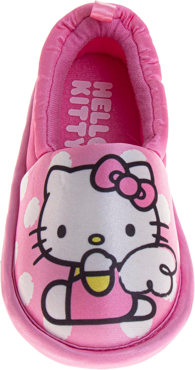 Тапочки Hello Kitty Sanrio Sweethearts Strawberry Shortcake Harry Potter для девочек и мальчиков, с котиком Kitty, домашние мягкие плюшевые тапочки для детей. Размеры: 5-10 для малышей, 11-13 для маленьких детей, 2-5 для старших детей Josmo, роз... — фото 3