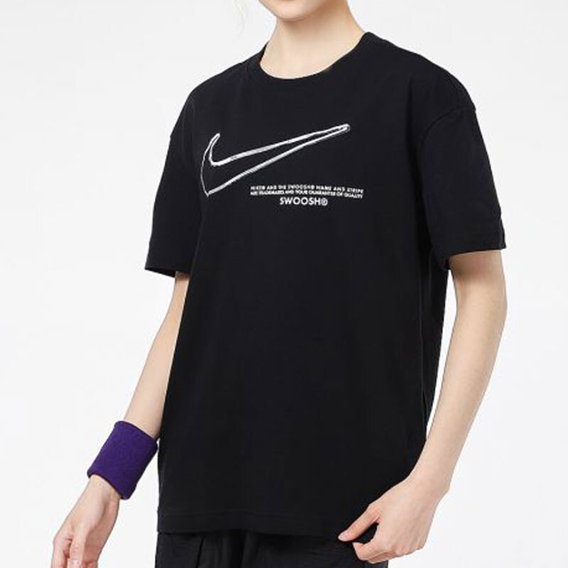 

Женская футболка Nike, цвет Black