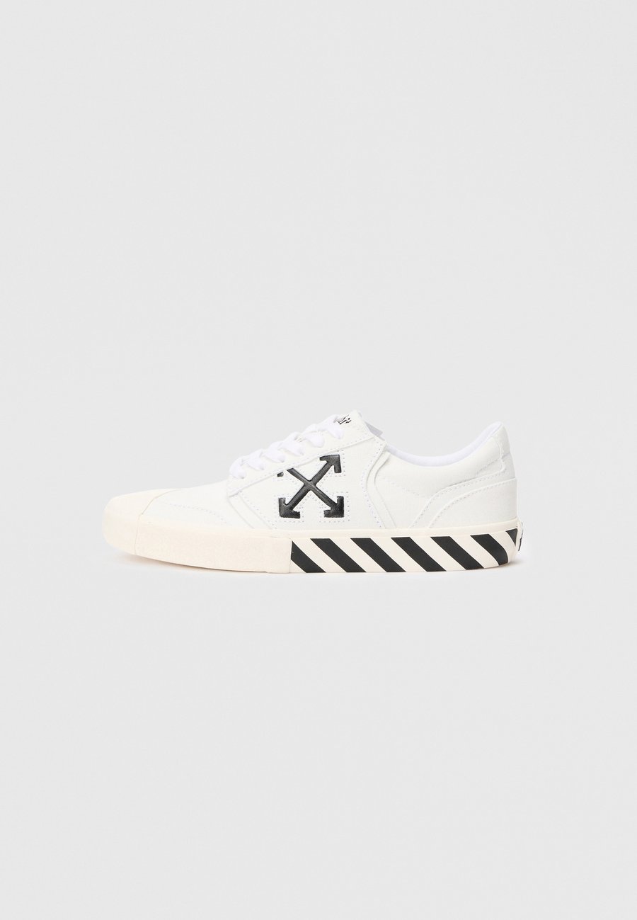 

Кроссовки OFF-WHITE VULC UNDERCUT, White/Black/White