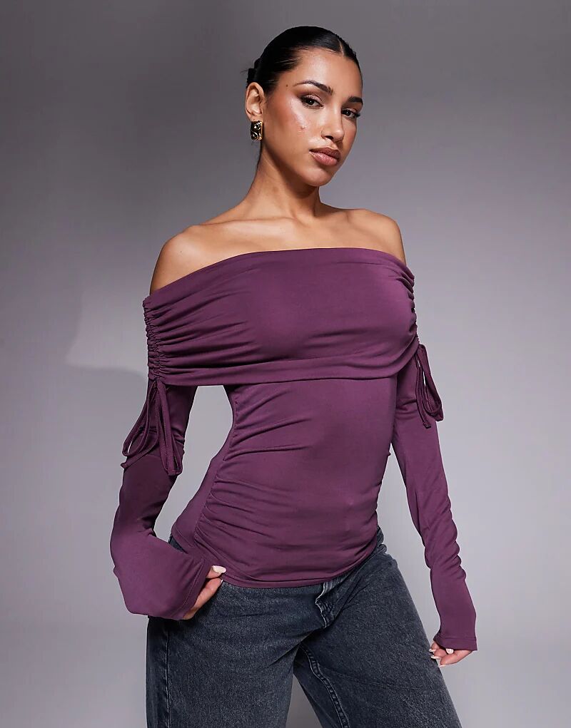

Мягкий топ ASOS DESIGN с открытыми плечами, длинными рукавами и сборками, бордового цвета
