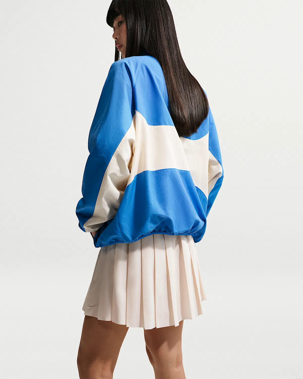 Женская юбка со складками средней посадки Nike Sportswear, Chalk/Chalk — фото 4