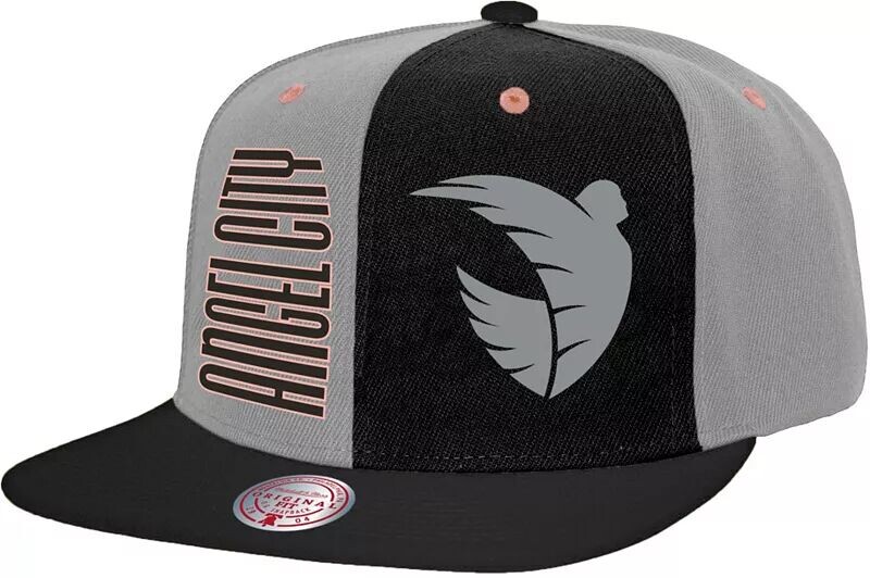 

Кепка с логотипом Mitchell & Ness Angel City FC