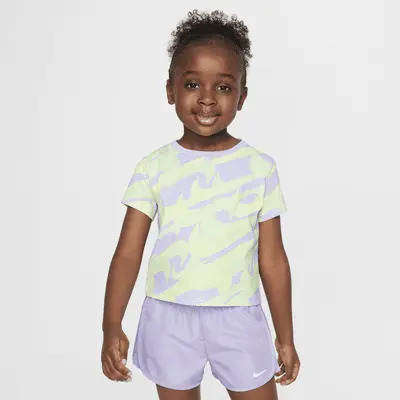 

Футболка Nike Prep in Your Step Toddler Graphic T-Shirt, цвет Hydrangeas