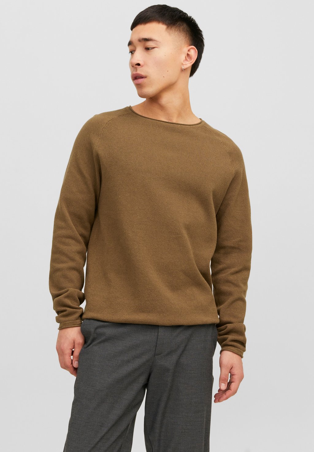 

Свитер JJEHILL CREW NECK NOOS Jack & Jones, выдра