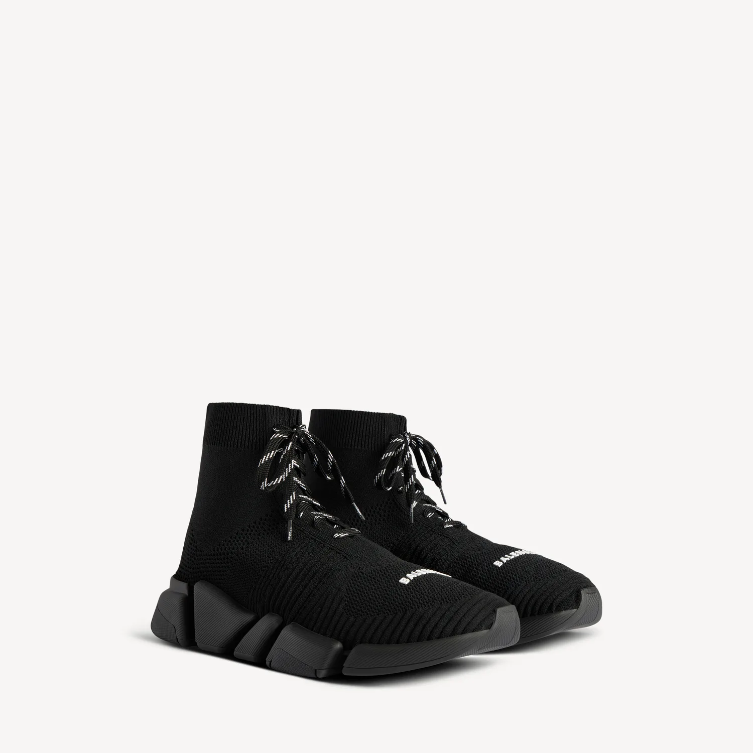 BALENCIAGA Мужские кроссовки Speed 2.0 на шнуровке из переработанного трикотажа черного цвета — фото 2