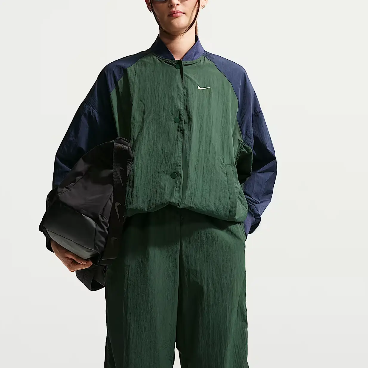 Куртка оверсайз Sportswear FW25 для женщин Nike, fir зеленый/темно темно-синий/темно темно-синий/розовый белый — фото 3