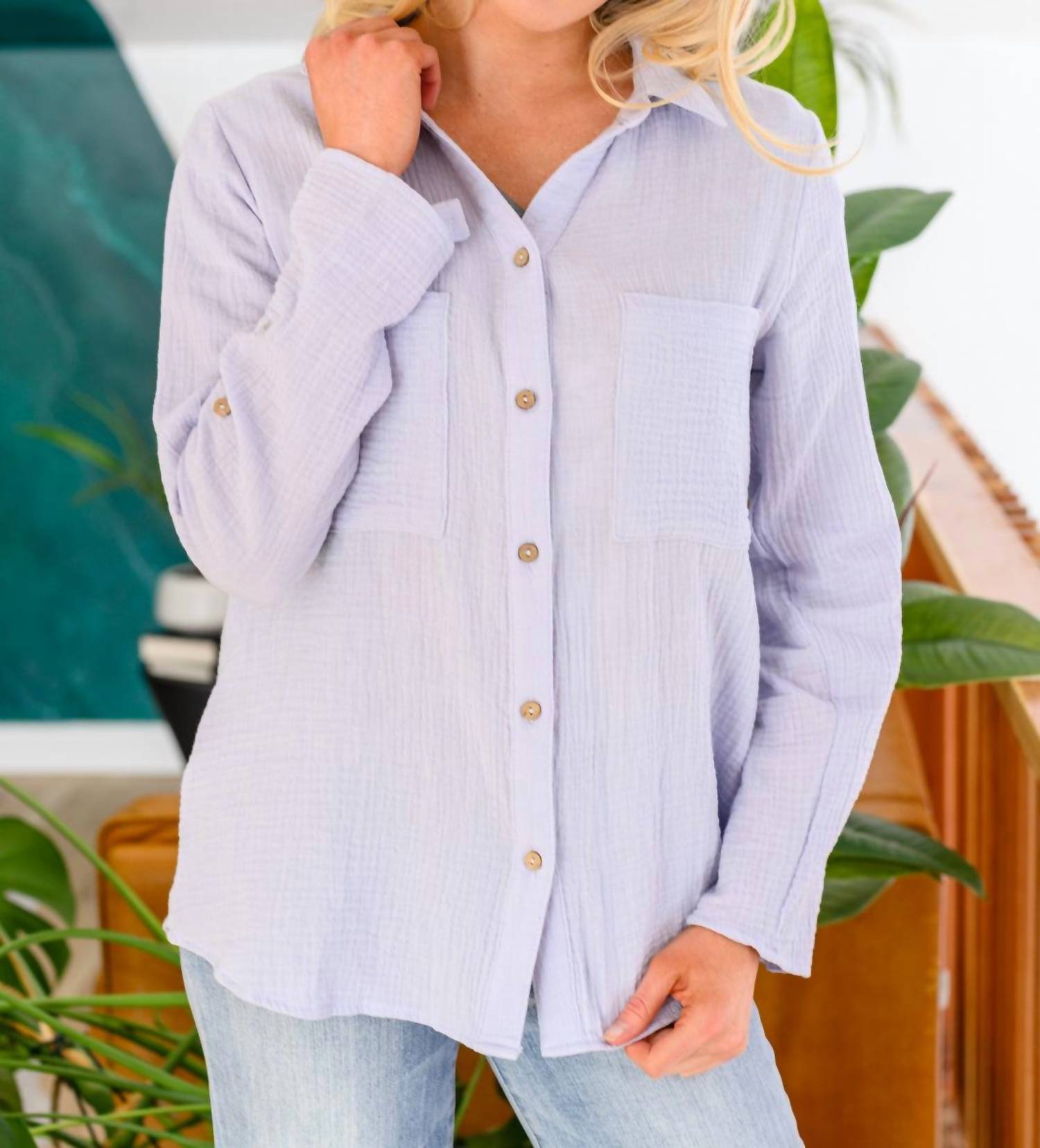 

"Skies The Limit" Рубашка на пуговицах в лавандово-голубом VERY J