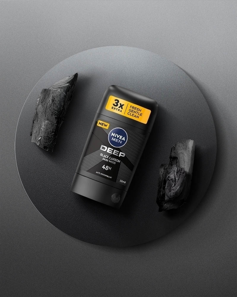 Антиперспирант-Стик для мужчин глубокого действия Nivea, black carbon dark wood 50 мл — фото 2