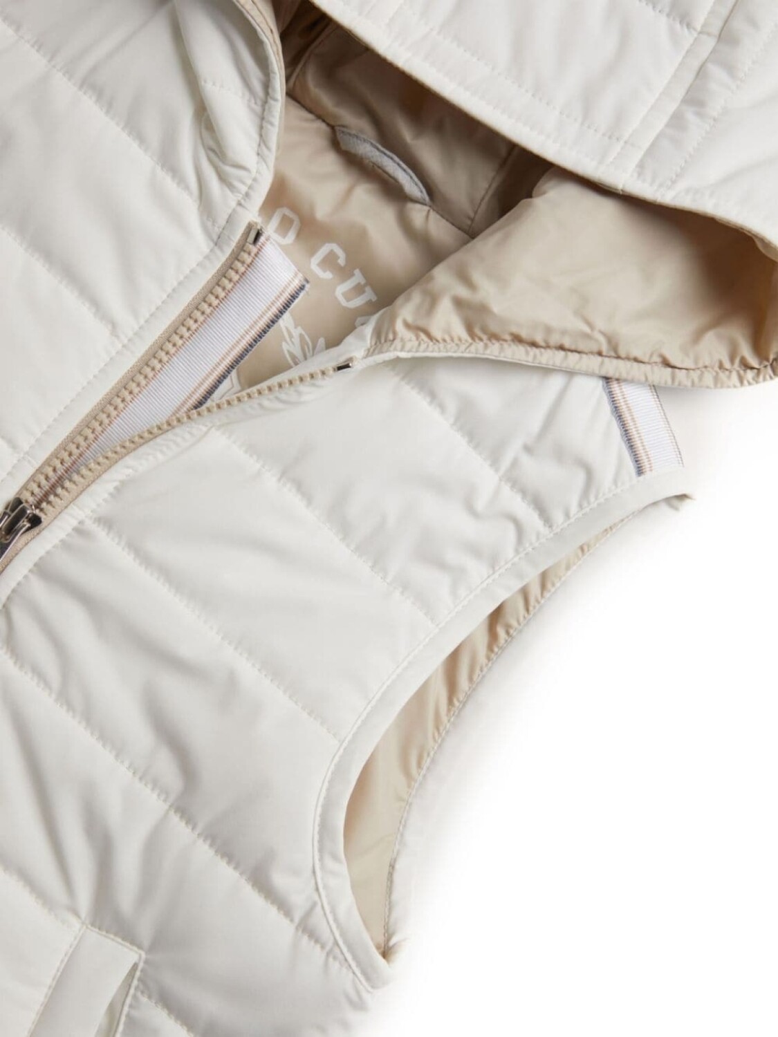 Brunello Cucinelli Kids стеганый жилет с капюшоном, белый — фото 3