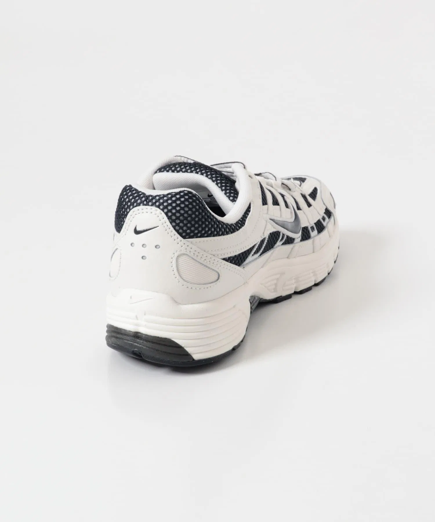 Мужские кроссовки Nike P-6000 — фото 4