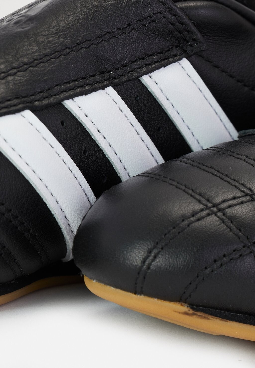 Кроссовки на шнуровке TAEKWONDO W adidas, черный