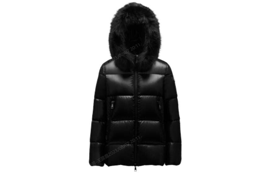 

Пуховик женский черный Moncler