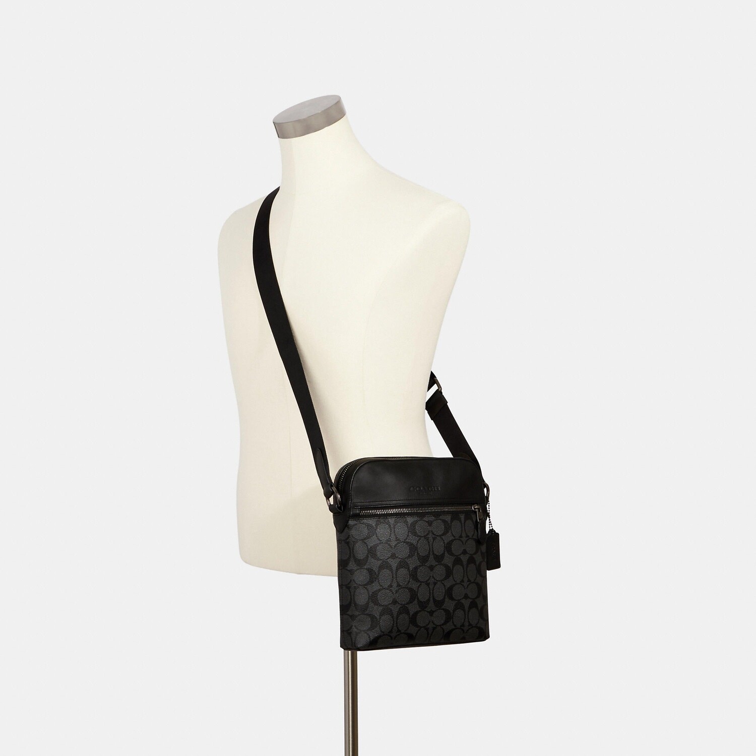 

Сумка для полетов Coach Outlet Houston из фирменной парусины, цвет Gunmetal/Charcoal/Black