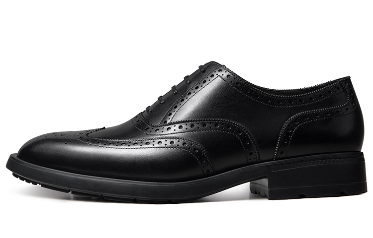 

Классические оксфорды из телячьей кожи черные THOM WILLS, Black B811-K1