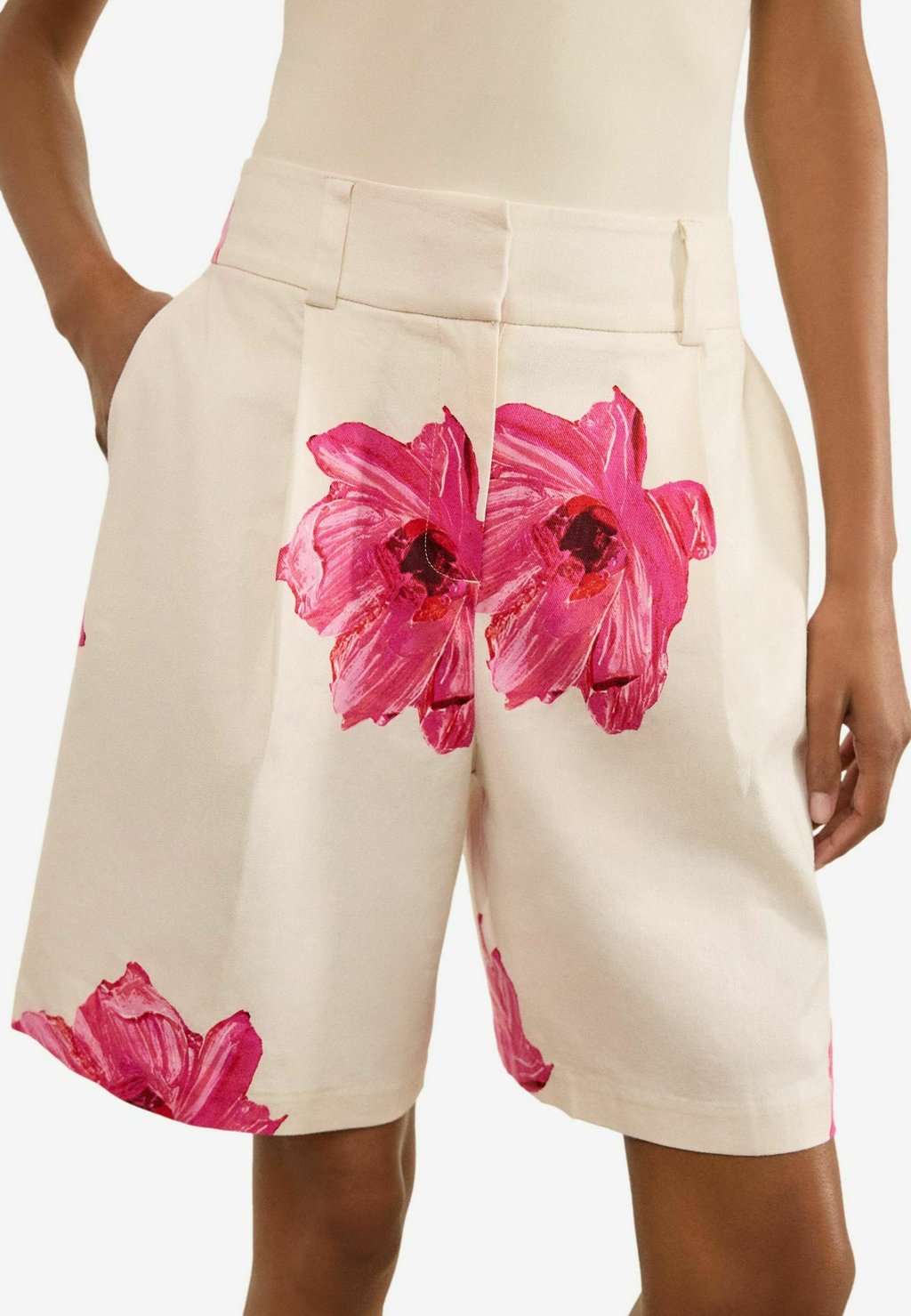 

Шорты FLORAL Next, белый
