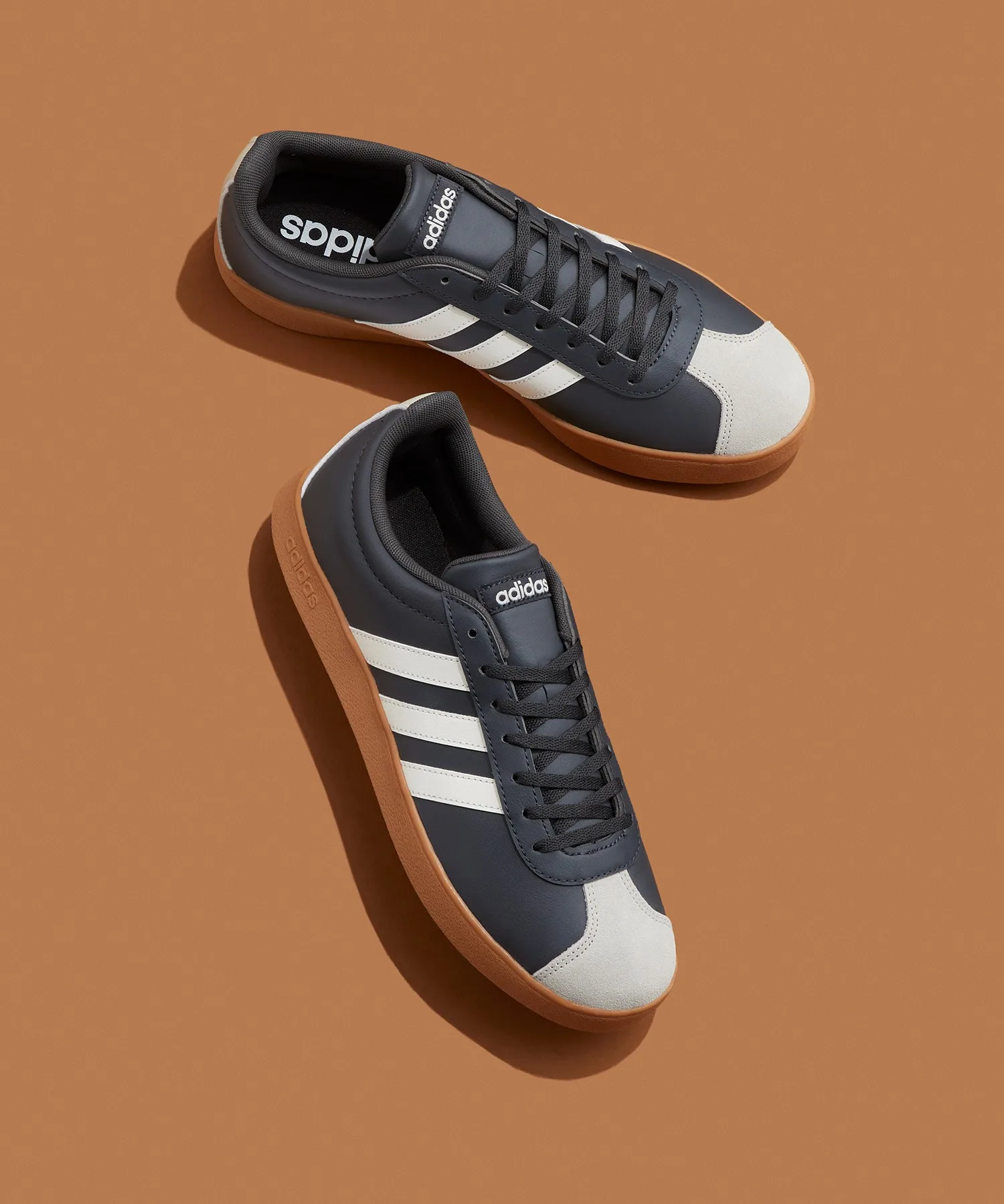 Кроссовки для мужчин и женщин VL COURT BASE adidas с частично recycled материалами черные