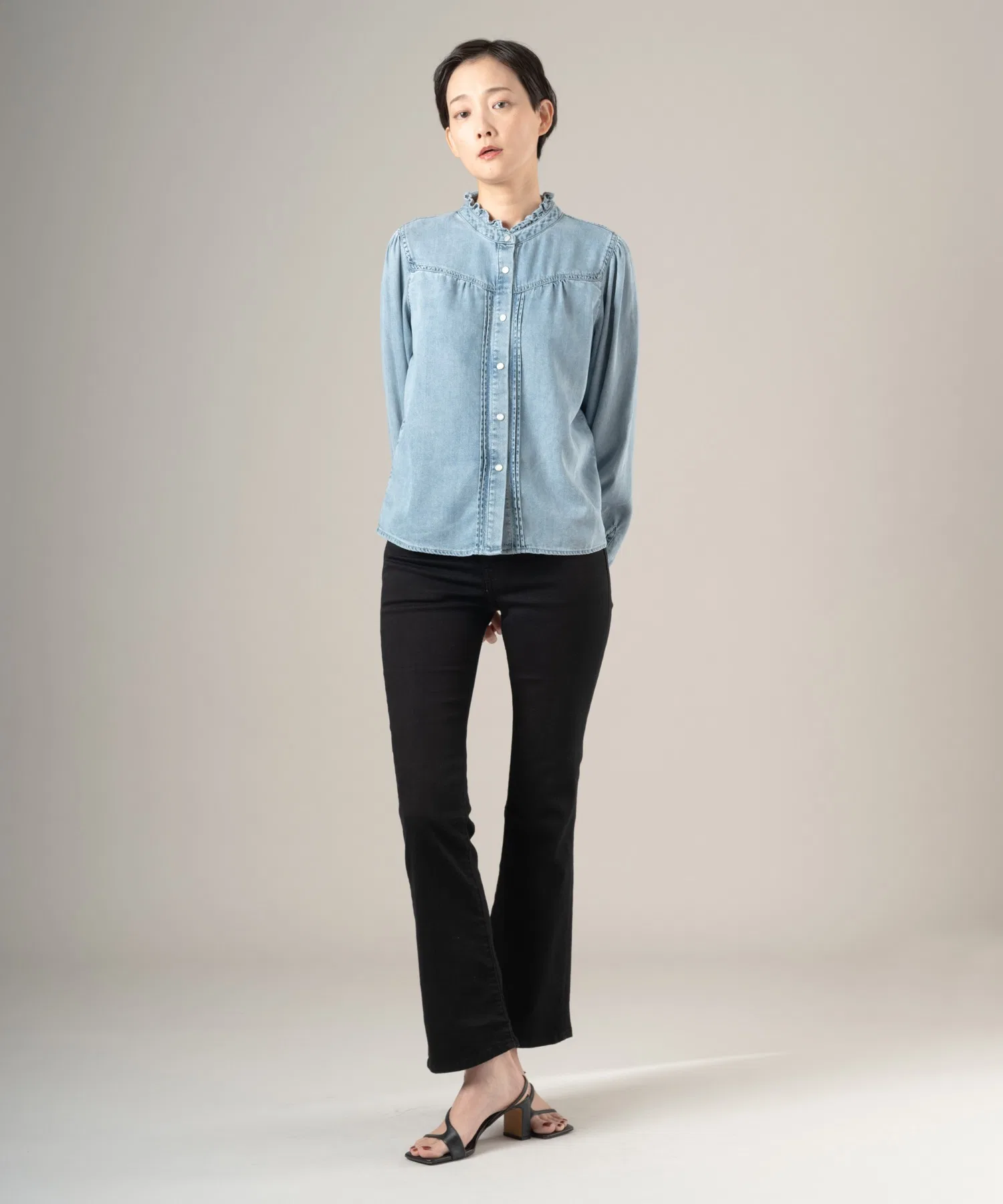 Джинсы Levi's 725™ с высокой посадкой и расклешенными штанинами, черные, цвет Midnight Gaze — фото 4