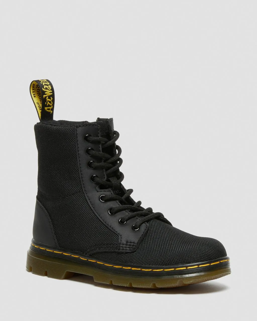 

Повседневные ботинки Dr. Martens Junior Combs Extra Tough Poly, цвет Black — Extra Tough 50/50+Rubbery