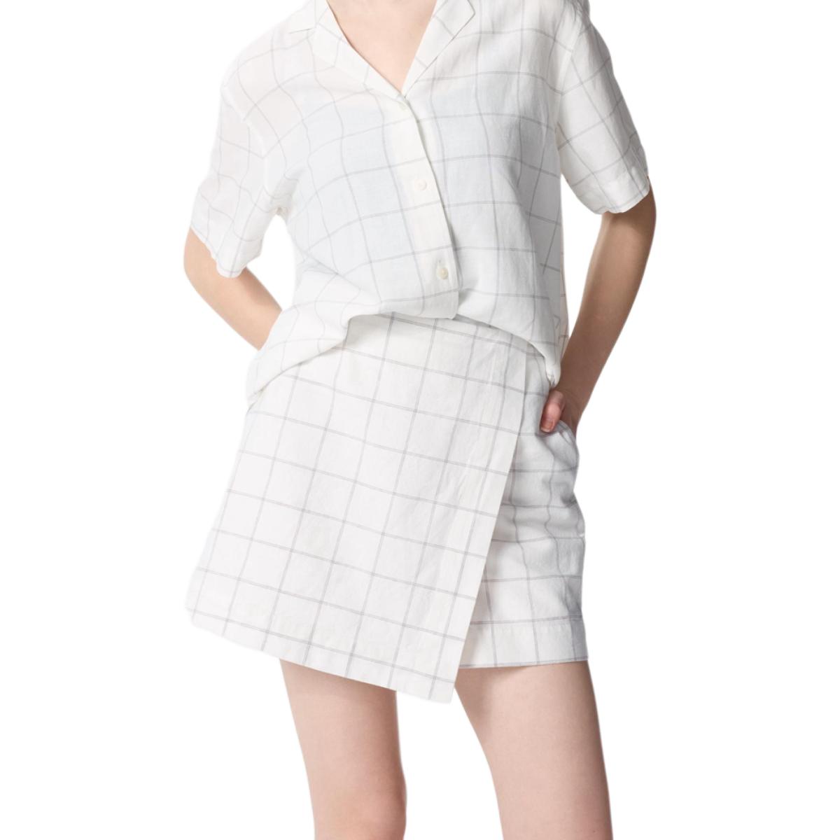 

Женские повседневные шорты цвета айвори UNIQLO, слоновая кость